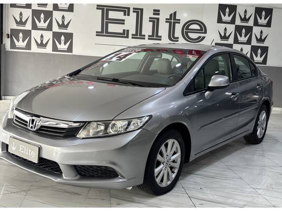 HONDA CIVIC 1.8 LXS 16V FLEX 4P AUTOMÁTICO